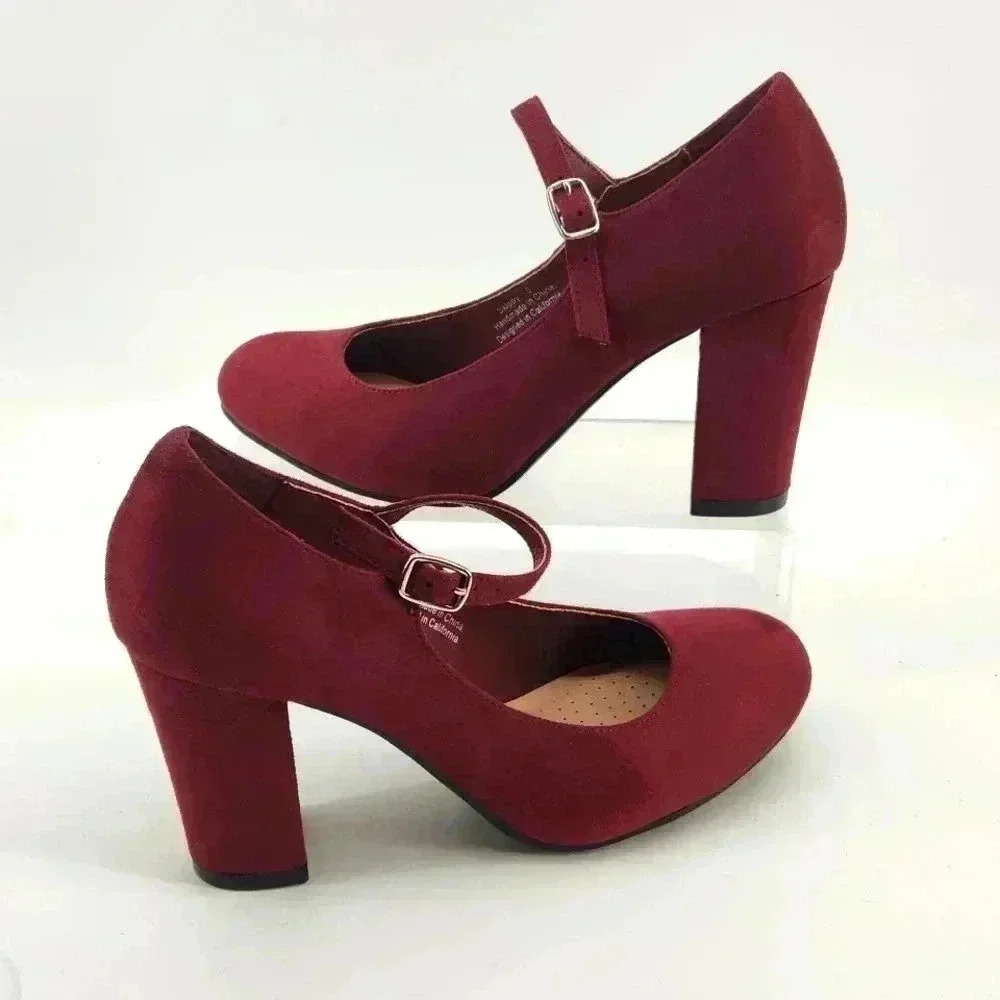 J ADAMS MARY JENE  ROUND TOE HEEL